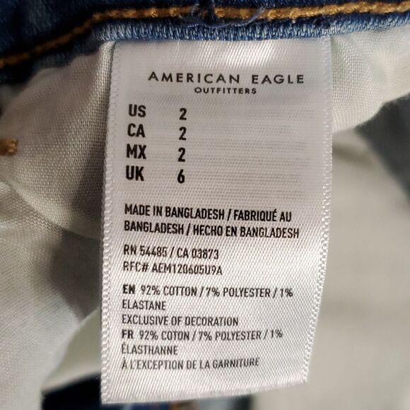 American Eagle button fly super stretch size 2 high rise jean shorts - Picture 8 of 8